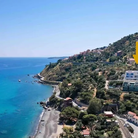 La Casa Del Mar Aparthotel Cefalu