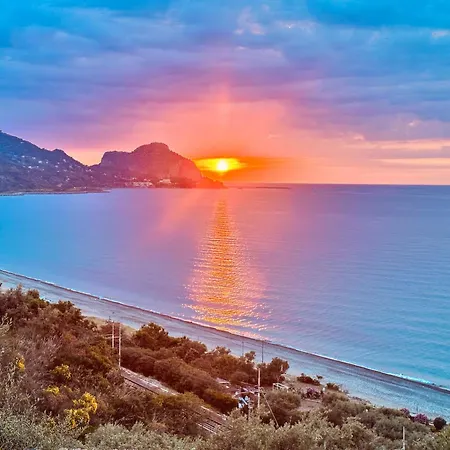 La Casa Del Mar Aparthotel Cefalu