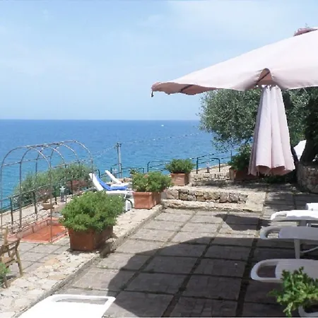Aparthotel La Casa Del Mar
